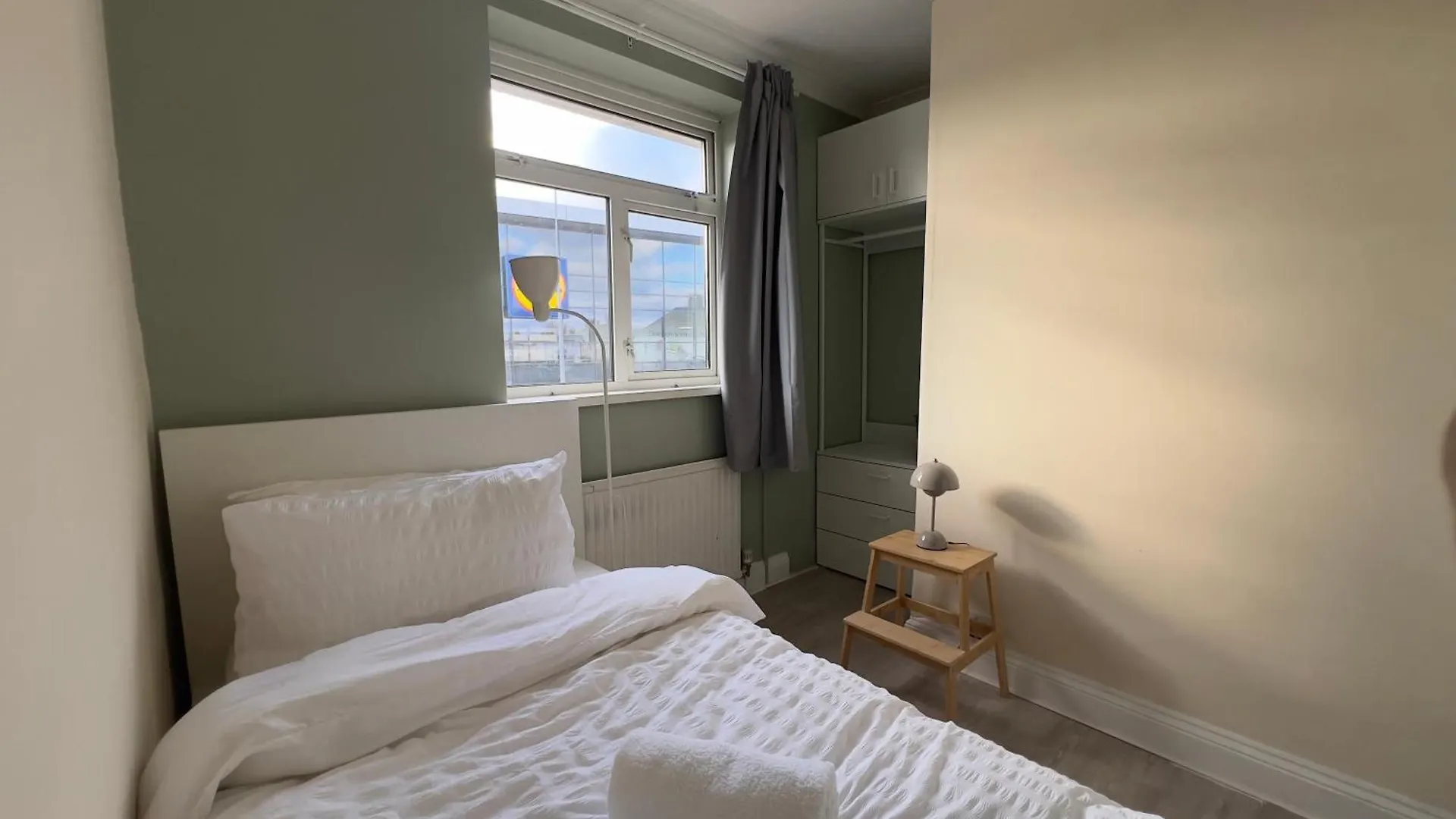 Nyaraló Free Off Street Parking In Charming End Terrace Villa Cardiff